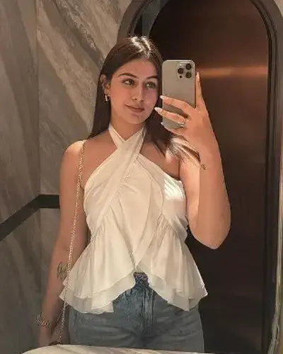 Call Girl Narsinghgarh
